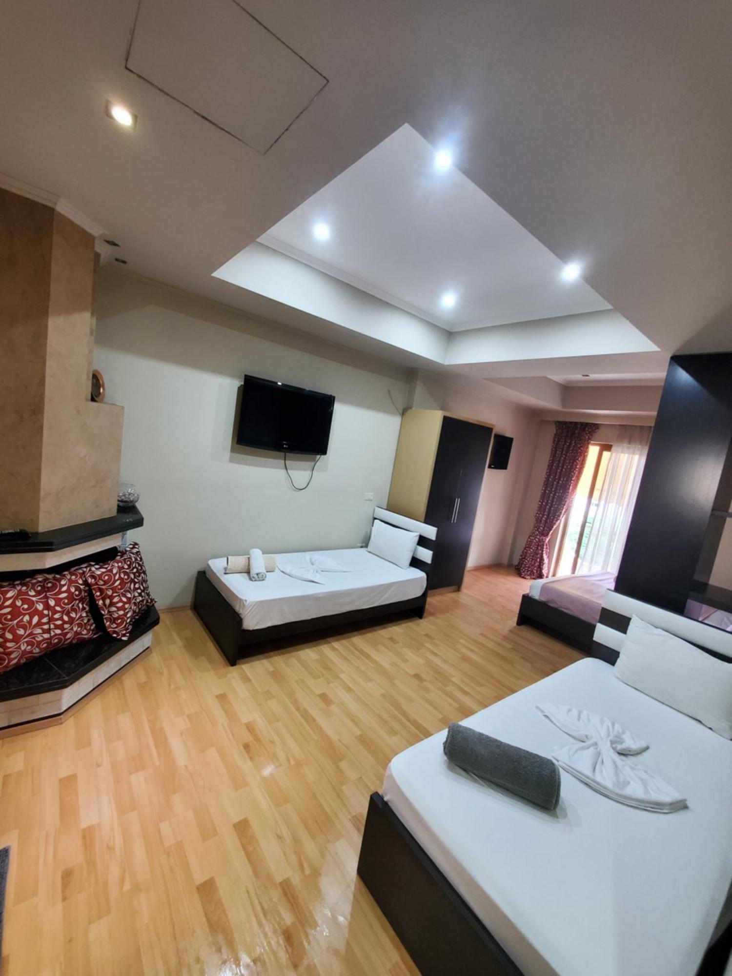 Hotel Shehu Gjirokastër 객실 사진